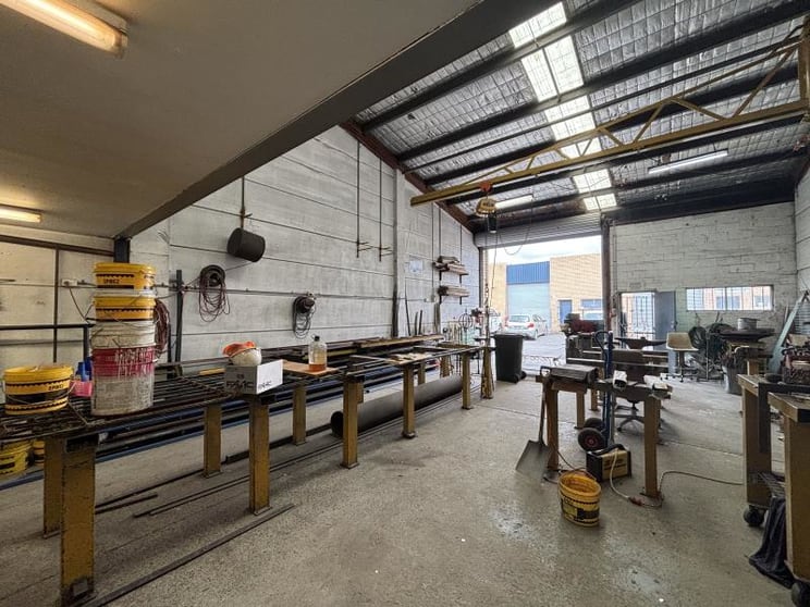 Click to view all images Unit B7/1 Campbell Parade Manly Vale NSW 2093 - Image 2