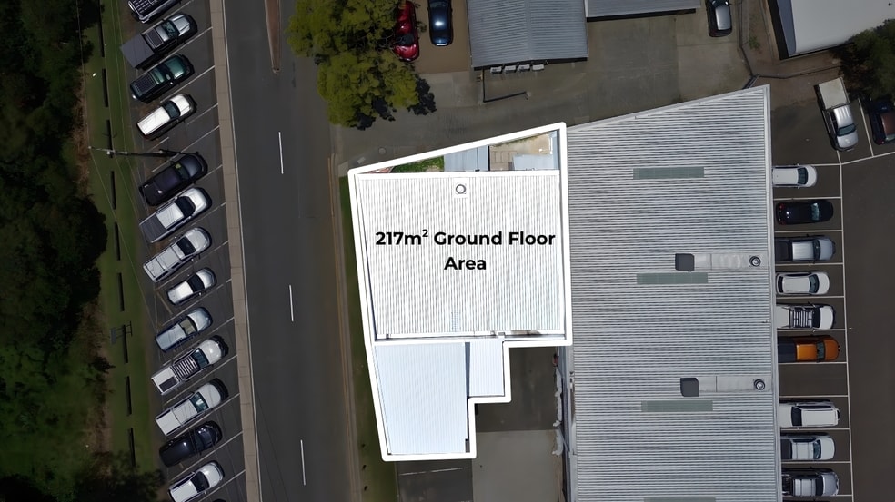 3/122 Eastlake Street Carrara QLD 4211 - Image 3
