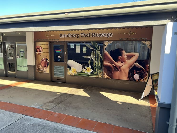 Click to view all images 18A/100 The Parkway Bradbury NSW 2560 - Image 1