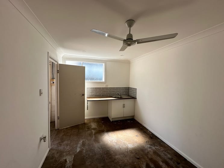 Click to view all images 1A/315 Bayswater Road Garbutt QLD 4814 - Image 3