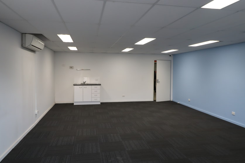 Click to view all images 5/1-5 Gardner Court Wilsonton QLD 4350 - Image 3