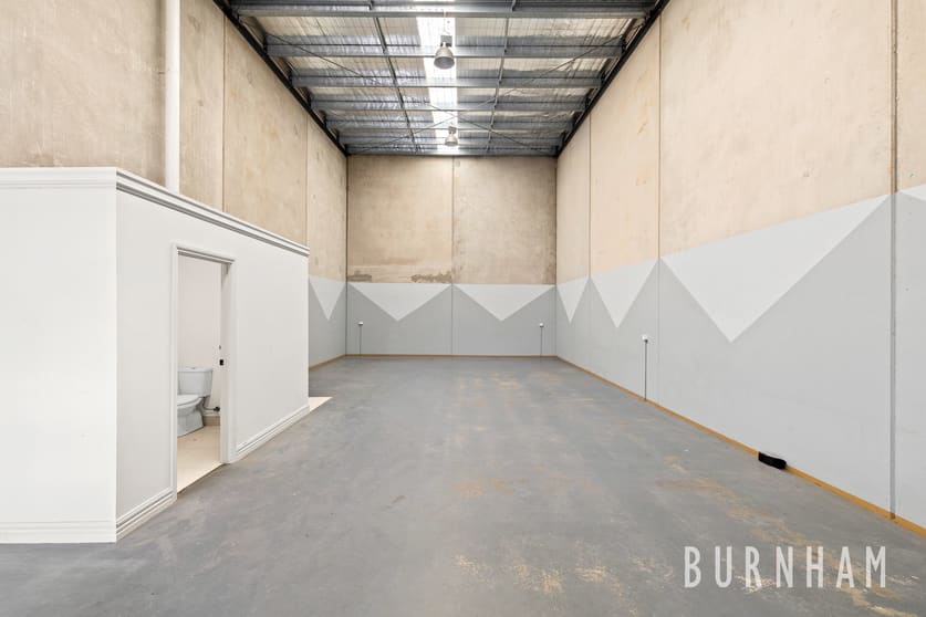 Click to view all images 2/1 Hillary Street Braybrook VIC 3019 - Image 3