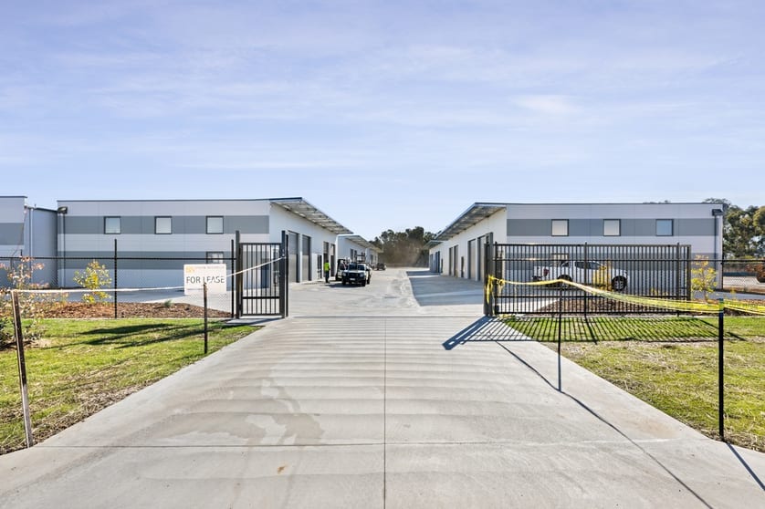 Click to view all images 2/18 Ceres Drive Thurgoona NSW 2640 - Image 1