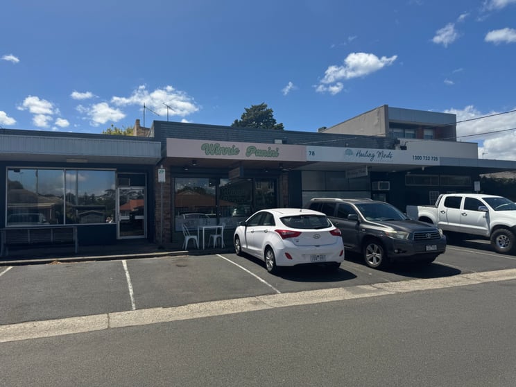 Click to view all images 78 Winifred Street Oak Park VIC 3046 - Image 1