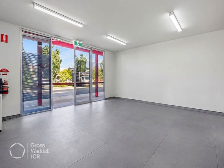 Click to view all images Unit 4/8-20 Brock Street Thomastown VIC 3074 - Image 2