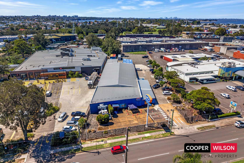 Click to view all images 119-121 Parraweena Road Taren Point NSW 2229 - Image 2