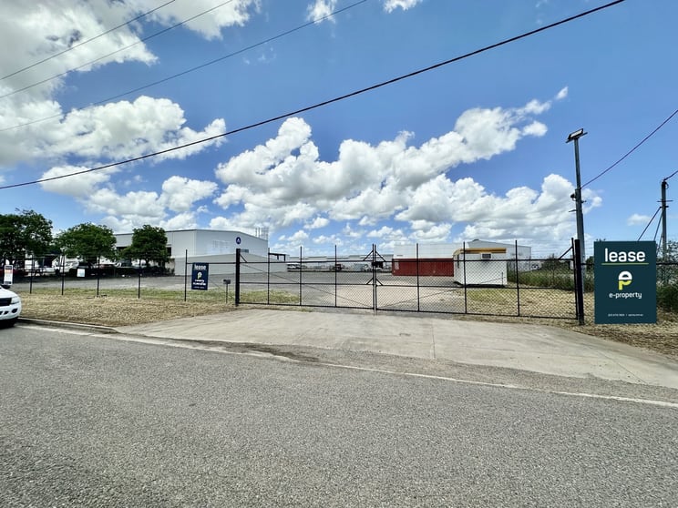 18-19 Desma Court Mount Louisa QLD 4814 - Image 1