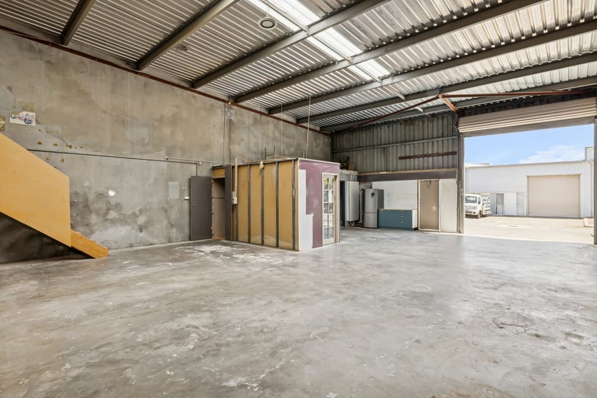 Click to view all images 3/96 Briggs Street Welshpool WA 6106 - Image 1