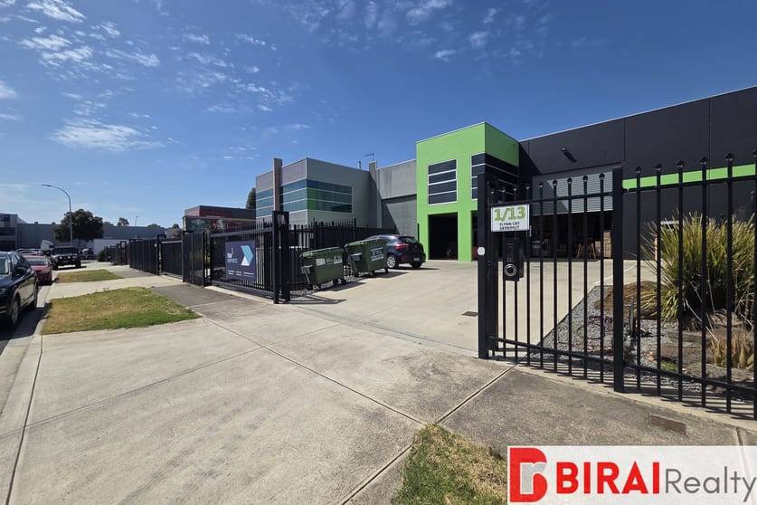 Click to view all images U-1/13 Flynn Court Derrimut VIC 3026 - Image 2
