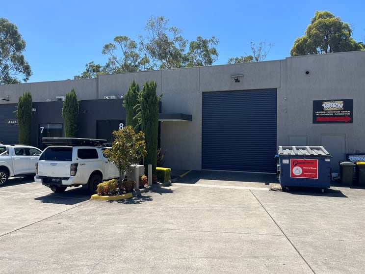 8/24 LONGSTAFF ROAD Bayswater VIC 3153 - Image 1