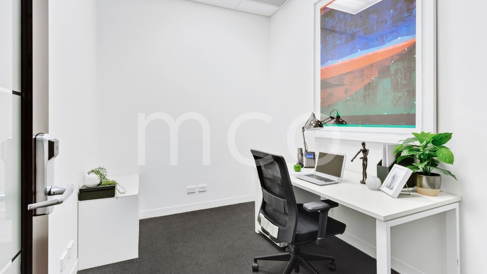 Click to view all images Suite T35/447 Boundary Street Spring Hill QLD 4000 - Image 1