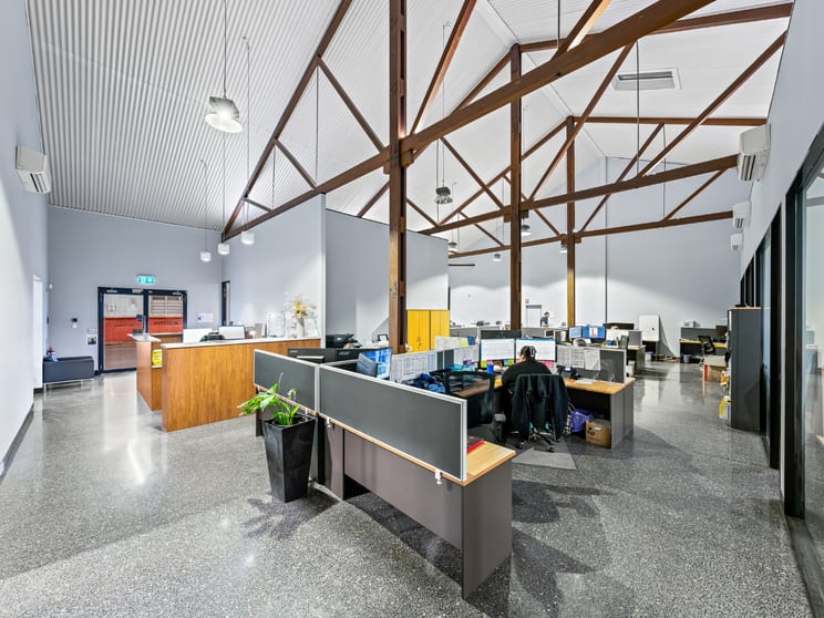 9 Precision Street Salisbury QLD 4107 - Image 2