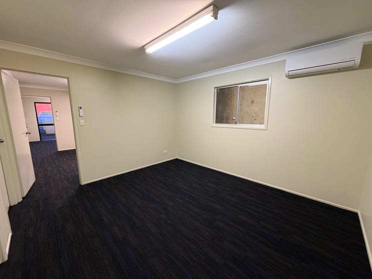 4/55 Collinsvale Street Rocklea QLD 4106 - Image 3