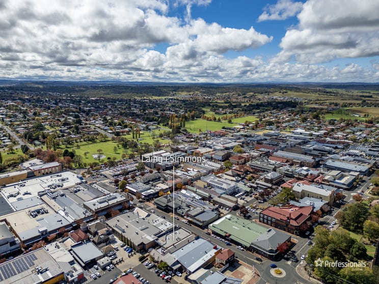 15/108 Dangar Street Armidale NSW 2350 - Image 2