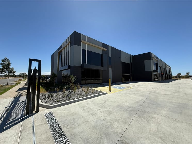 1/64 Reddish Close Epping VIC 3076 - Image 3