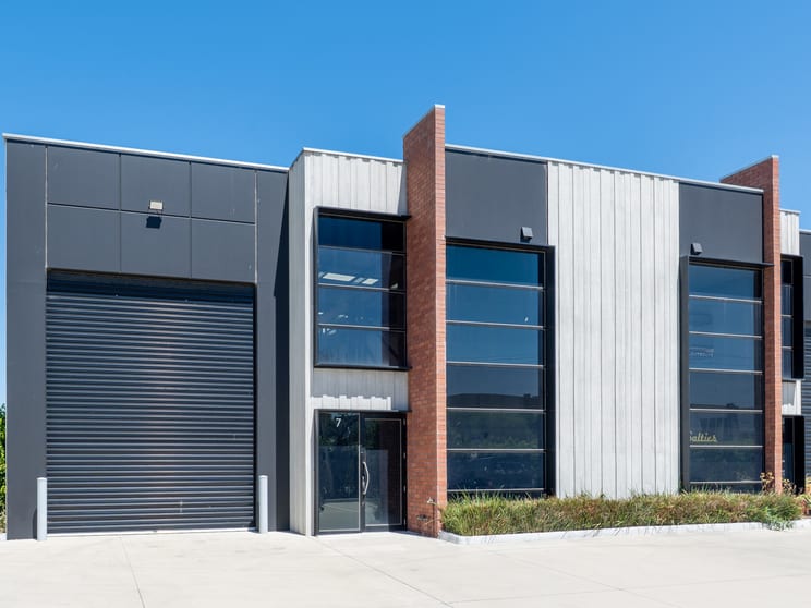 Factory 7 Starpoint Place Hastings VIC 3915 - Image 1