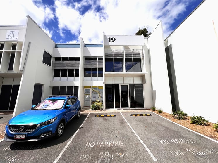 19b/23 Breene Place Morningside QLD 4170 - Image 1
