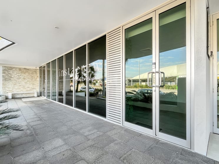 Click to view all images 1/79 Brisbane Road Mooloolaba QLD 4557 - Image 3