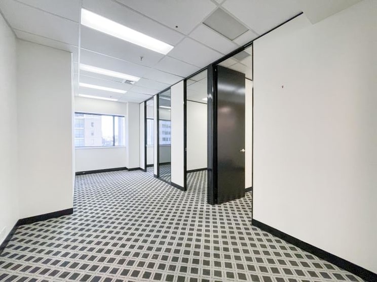 Click to view all images 1 Queens Road Melbourne VIC 3004 - Image 2