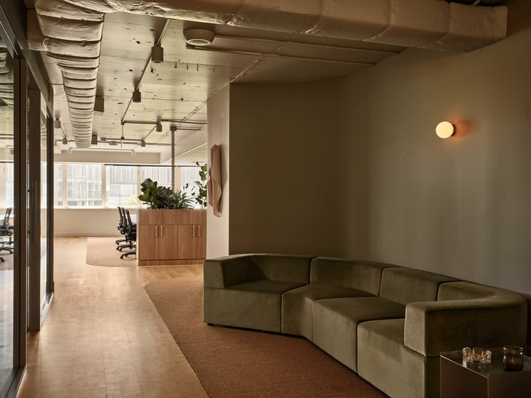 Click to view all images 401/4 Mort Street City ACT 2601 - Image 3
