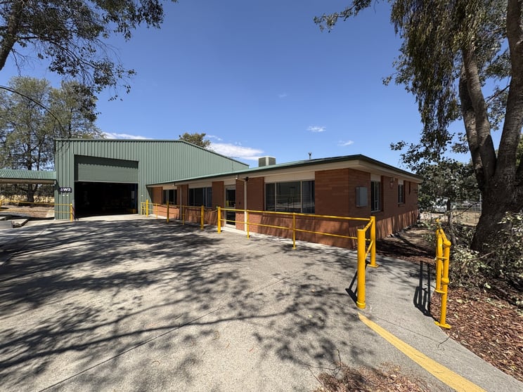 2/48 Conrad Place Lavington NSW 2641 - Image 1