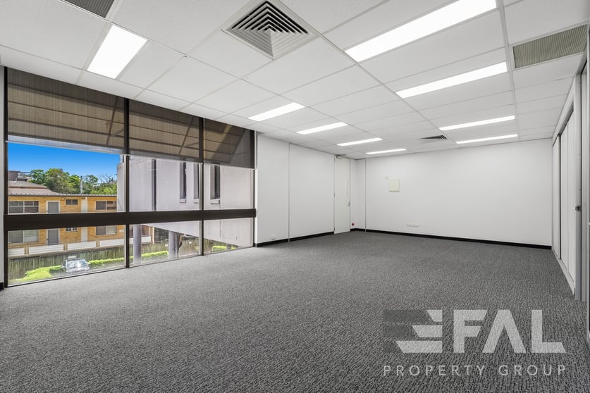 Click to view all images 33 Woodstock Road Toowong QLD 4066 - Image 3