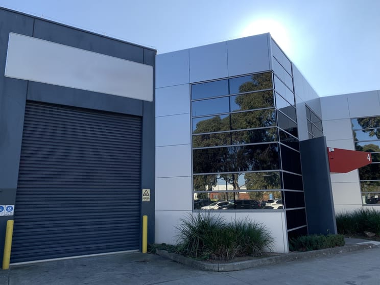Click to view all images 4 - 49 Bertie St Port Melbourne VIC 3207 - Image 1