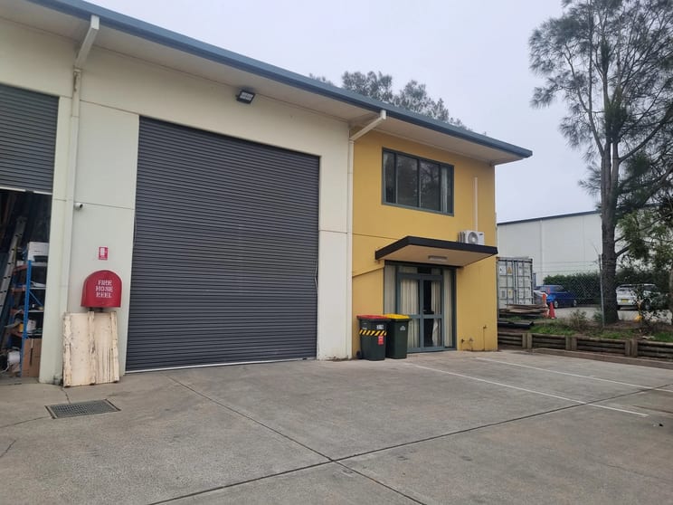 Click to view all images 2/9 Sandringham Avenue Thornton NSW 2322 - Image 2