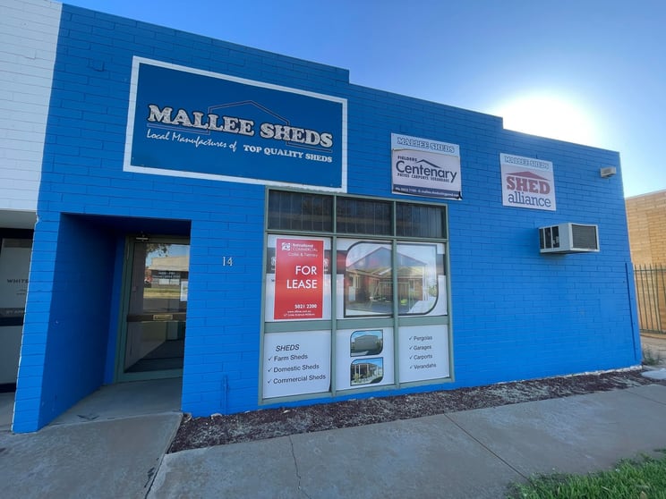 Click to view all images 14 Tenth Street Mildura VIC 3500 - Image 2