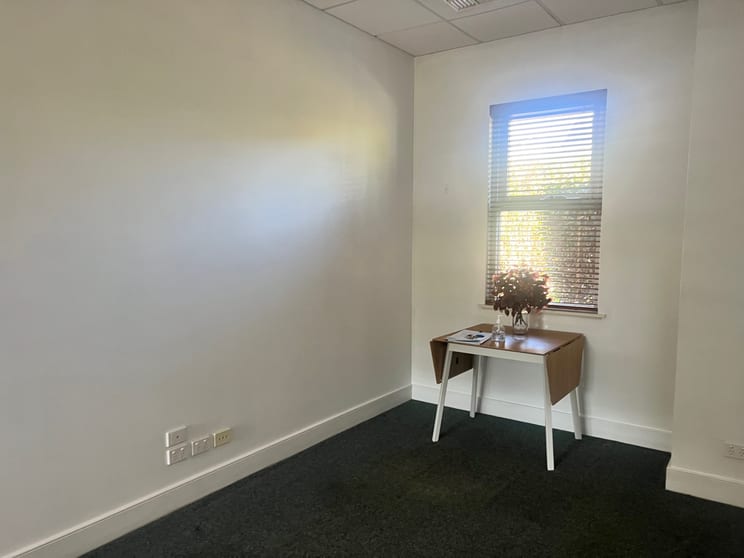 2/20 Bundaroo Street Bowral NSW 2576 - Image 2
