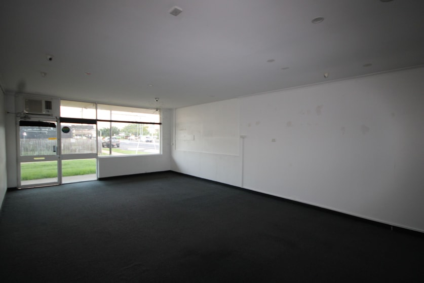 Click to view all images Shop 1/149 Canning Street Allenstown QLD 4700 - Image 3
