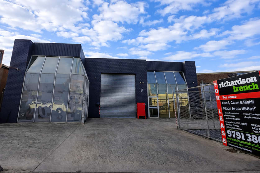 8 Nellbern Road Moorabbin VIC 3189 - Image 1