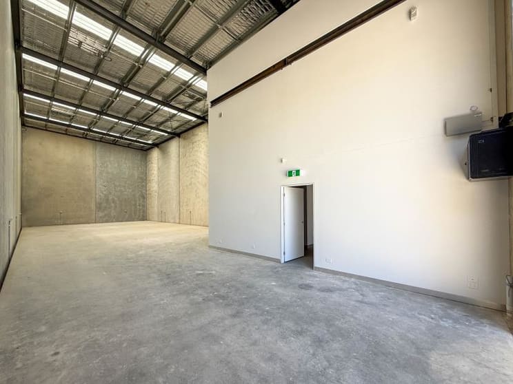 Click to view all images 22B Robbins Circuit Williamstown VIC 3016 - Image 2