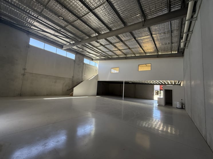 Click to view all images Unit 6/22 Couranga Crescent Hume ACT 2620 - Image 1