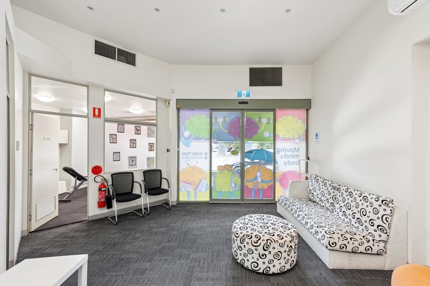 Click to view all images 261 Spring Street Reservoir VIC 3073 - Image 2