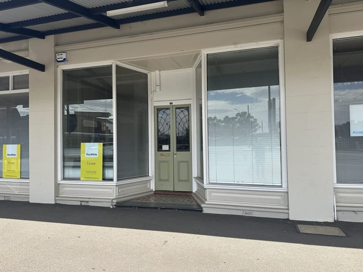 88 Main Street Young NSW 2594 - Image 1