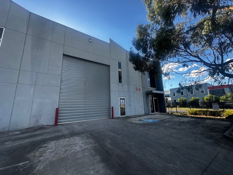 Click to view all images 51A Merri Concourse Campbellfield VIC 3061 - Image 3