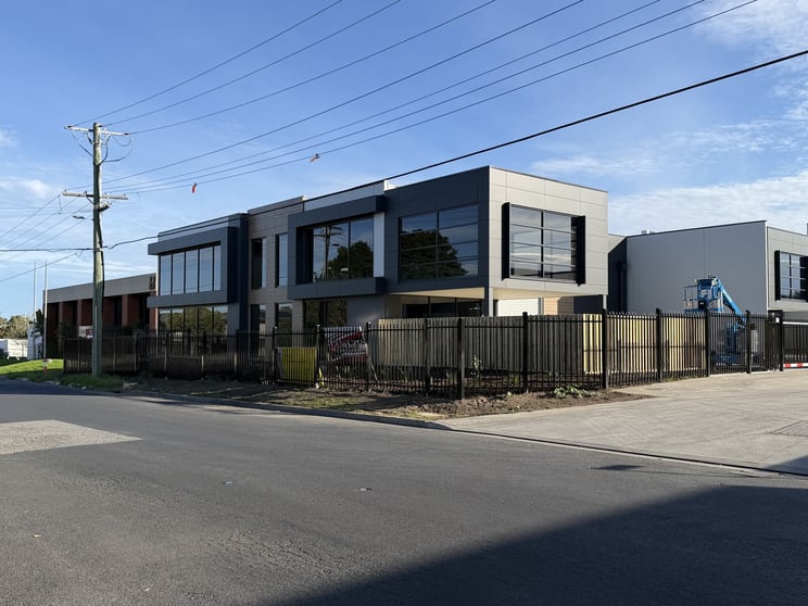 Click to view all images 1 Kelly Court Springvale VIC 3171 - Image 3