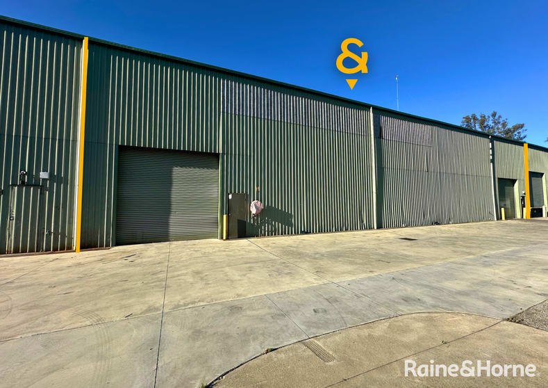 2/4 Cumberland Avenue South Nowra NSW 2541 - Image 1