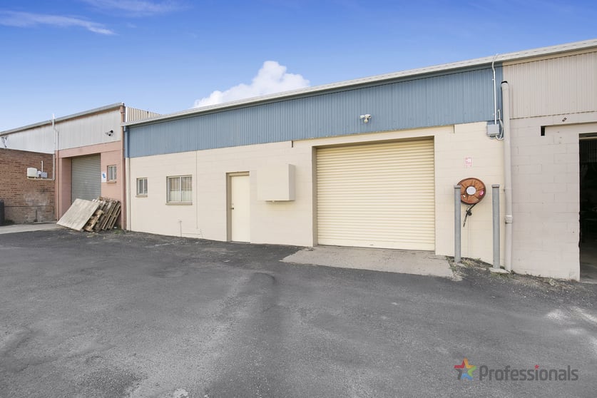 Click to view all images Shed 3/225 Mann Street Armidale NSW 2350 - Image 1