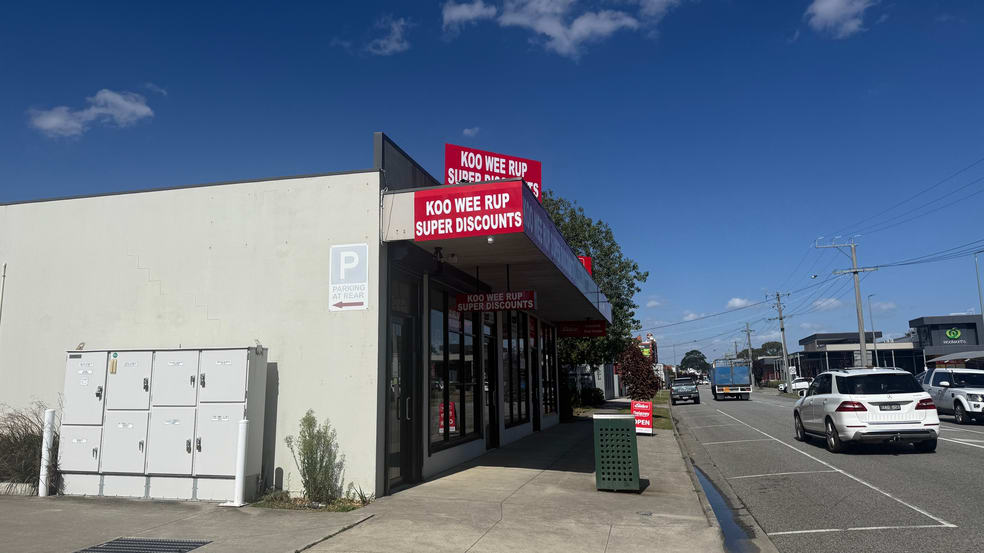 Click to view all images 150 Station Street Koo Wee Rup VIC 3981 - Image 2