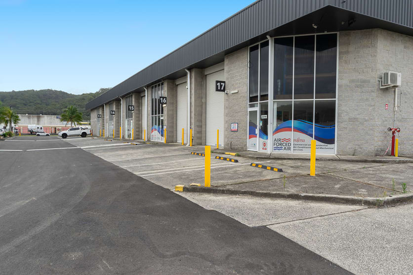 Click to view all images Unit 16 &17/4 Merinee Road West Gosford NSW 2250 - Image 2