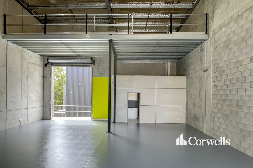 Click to view all images 3/9 Northward Street Upper Coomera QLD 4209 - Image 2