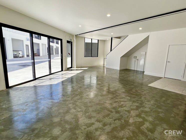 Click to view all images 24/25 Alex Fisher Drive Burleigh Heads QLD 4220 - Image 3