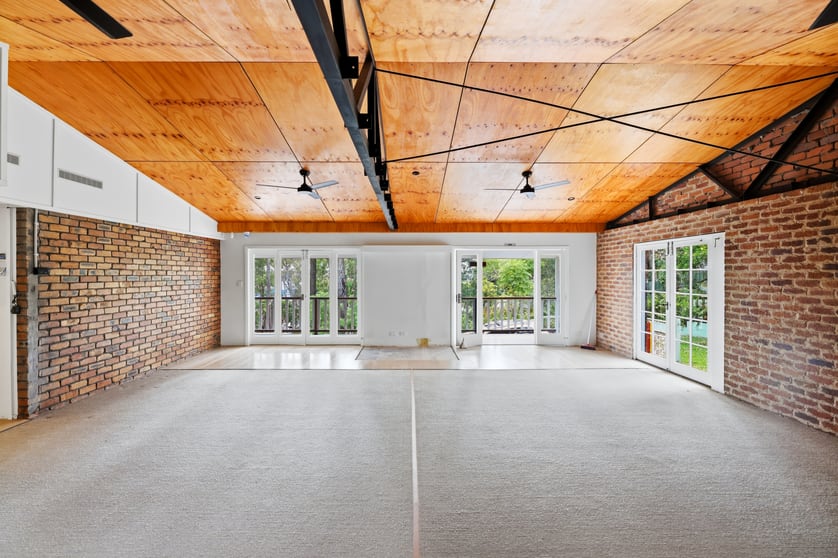Click to view all images 88A West Burleigh Road Burleigh Heads QLD 4220 - Image 2