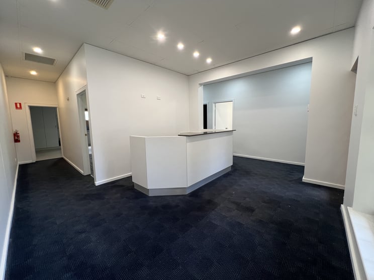 Click to view all images 37 Princes Highway Littlehampton SA 5250 - Image 3