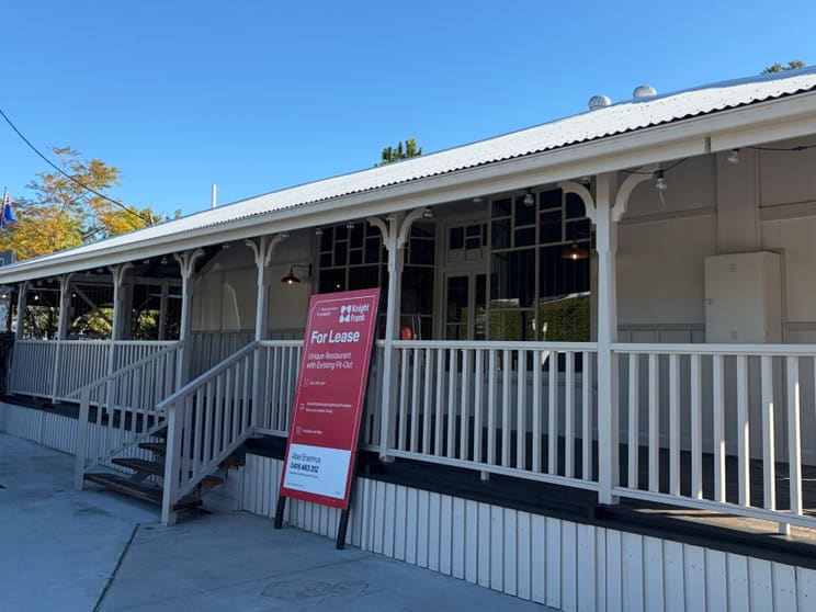 Click to view all images Shop 1/388 Tamborine Oxenford Road Oxenford QLD 4210 - Image 3