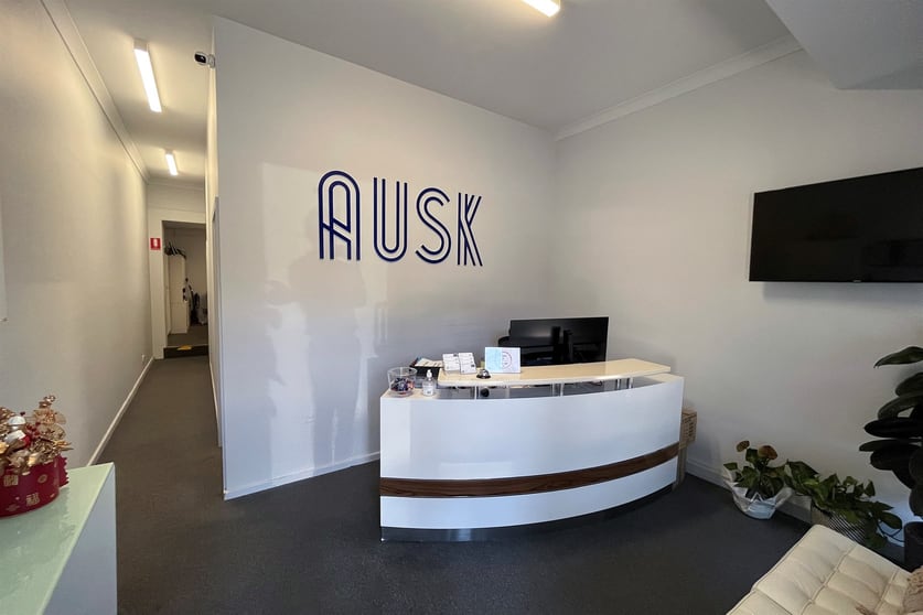 Click to view all images 11 BLACKBURN ROAD Blackburn VIC 3130 - Image 2