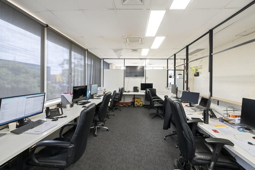 Click to view all images 12-14 Green Street Thomastown VIC 3074 - Image 2