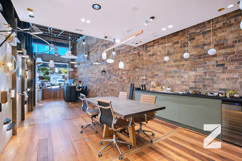 8/11 Logan Road Woolloongabba QLD 4102 - Image 2
